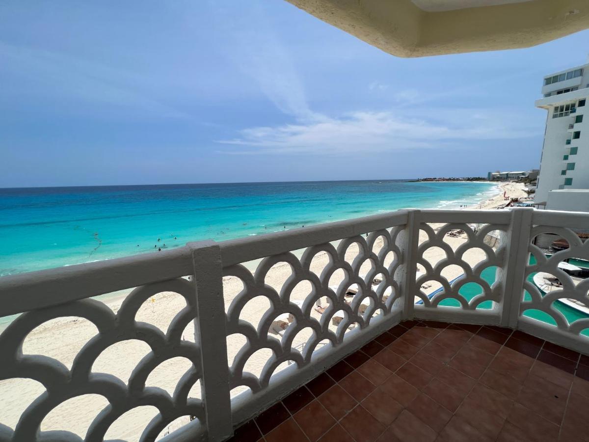 Ova Apartments Cancun Bagian luar foto