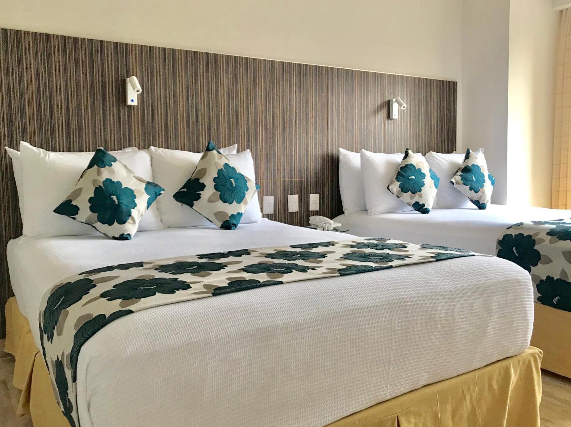 Ova Apartments Cancun Bagian luar foto