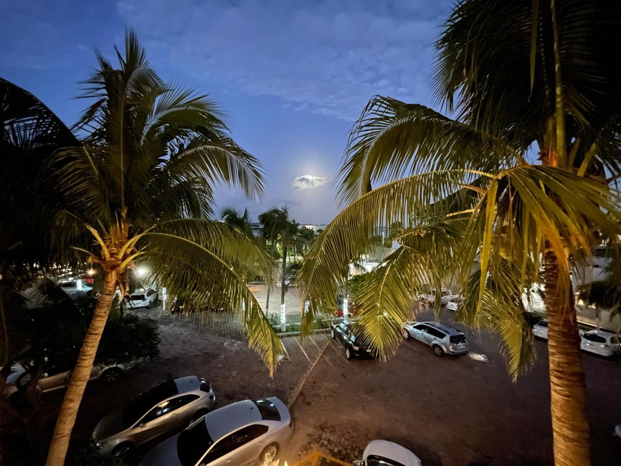 Ova Apartments Cancun Bagian luar foto