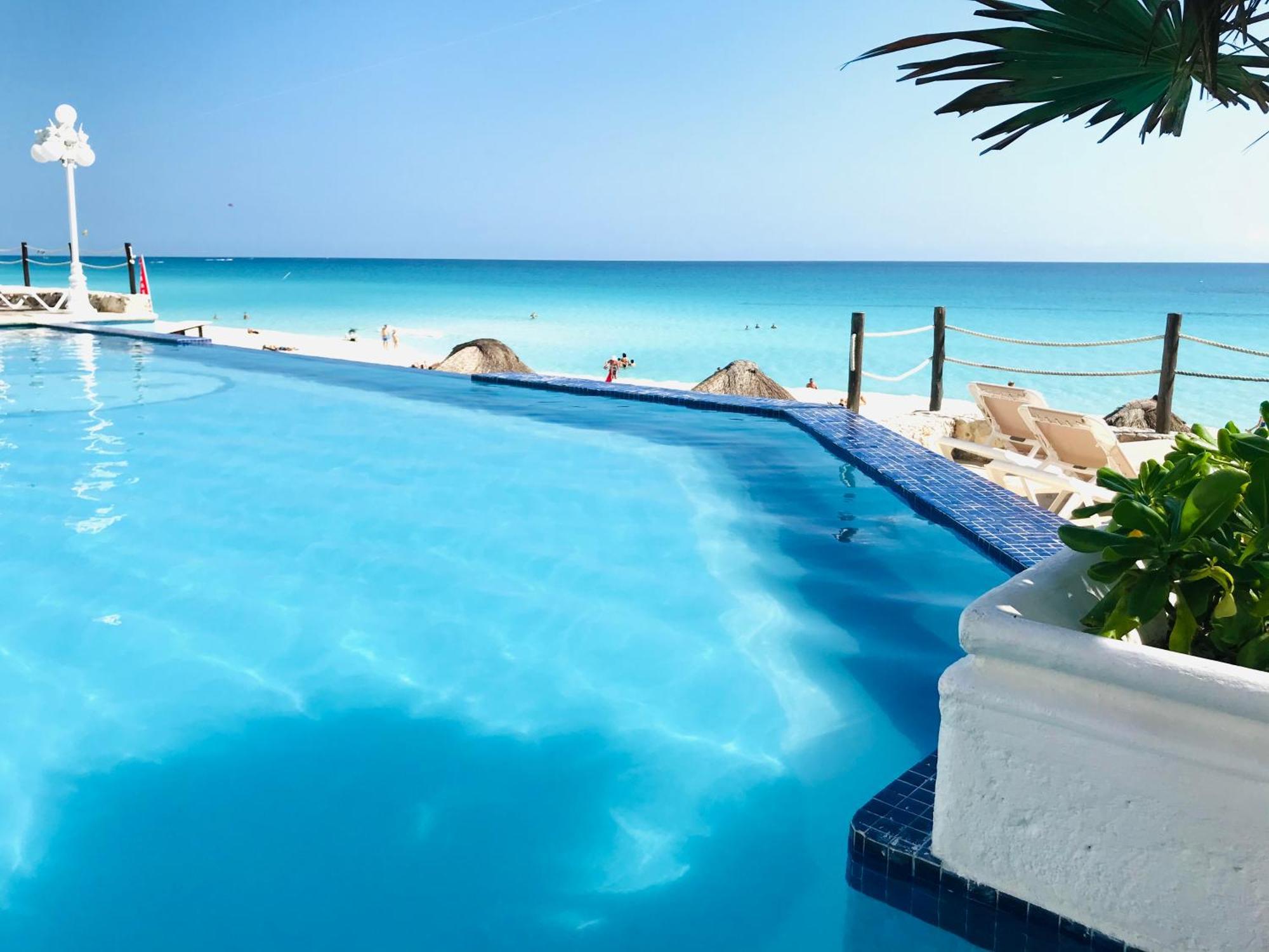 Ova Apartments Cancun Bagian luar foto