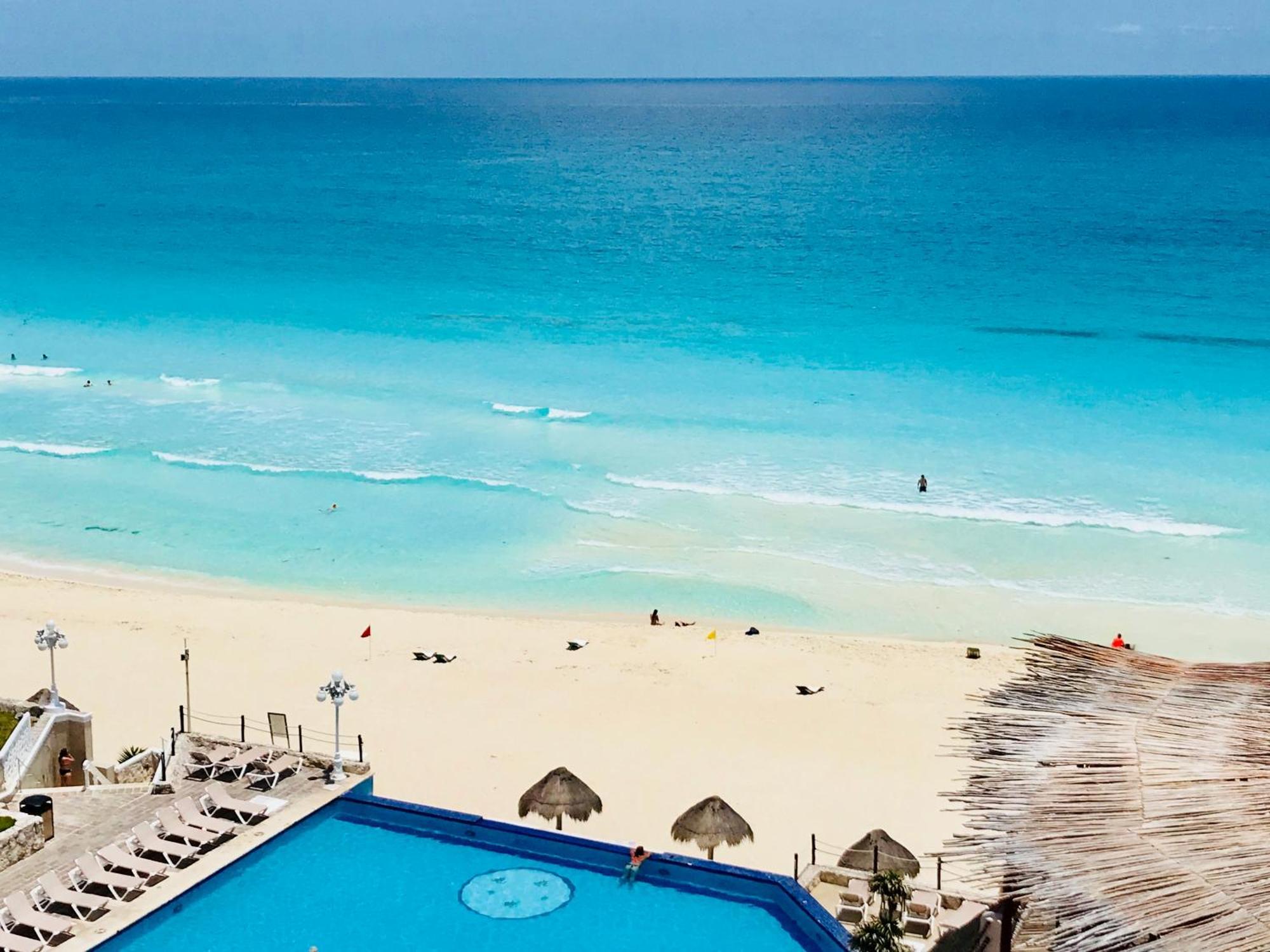 Ova Apartments Cancun Bagian luar foto