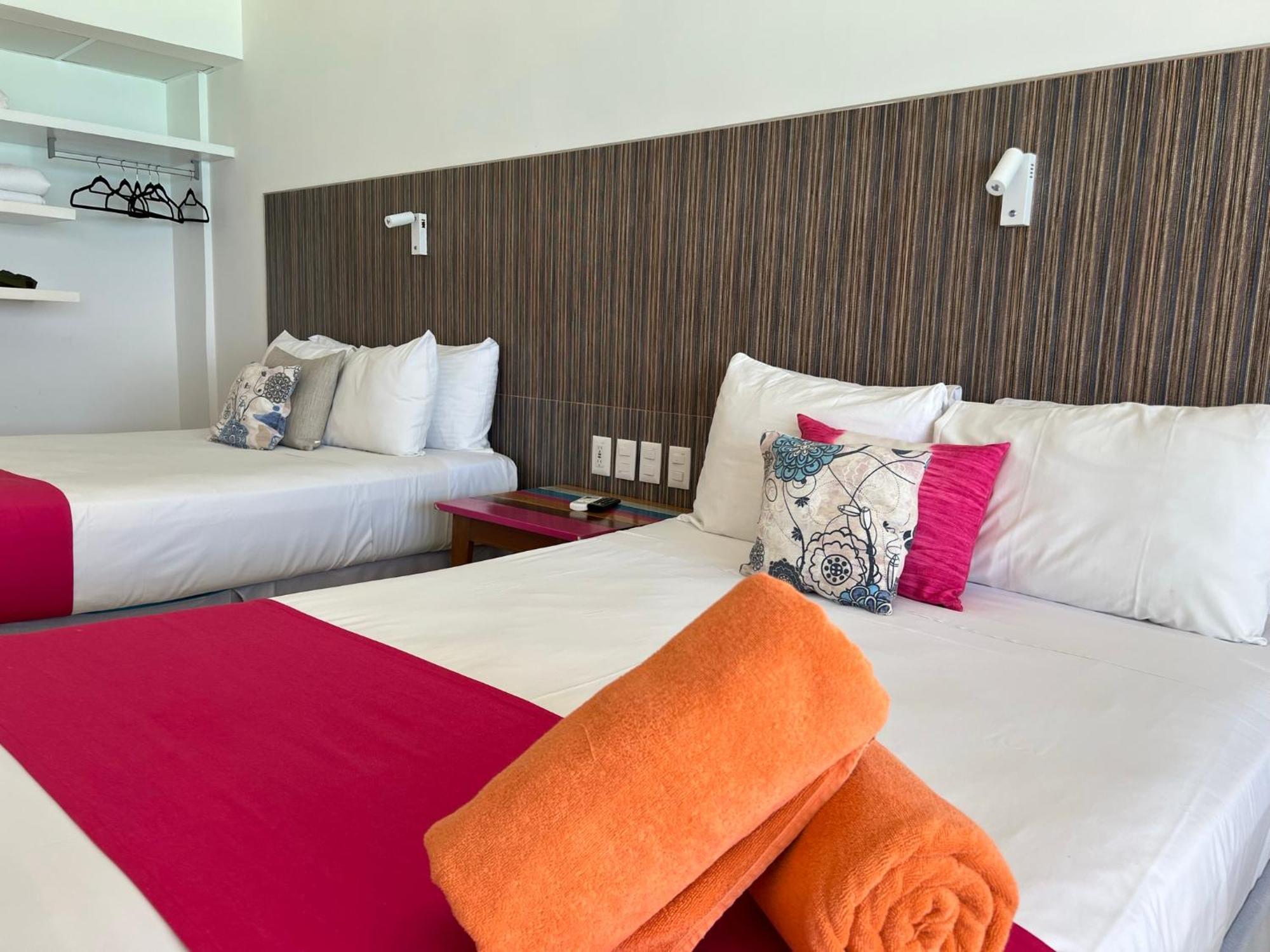 Ova Apartments Cancun Bagian luar foto