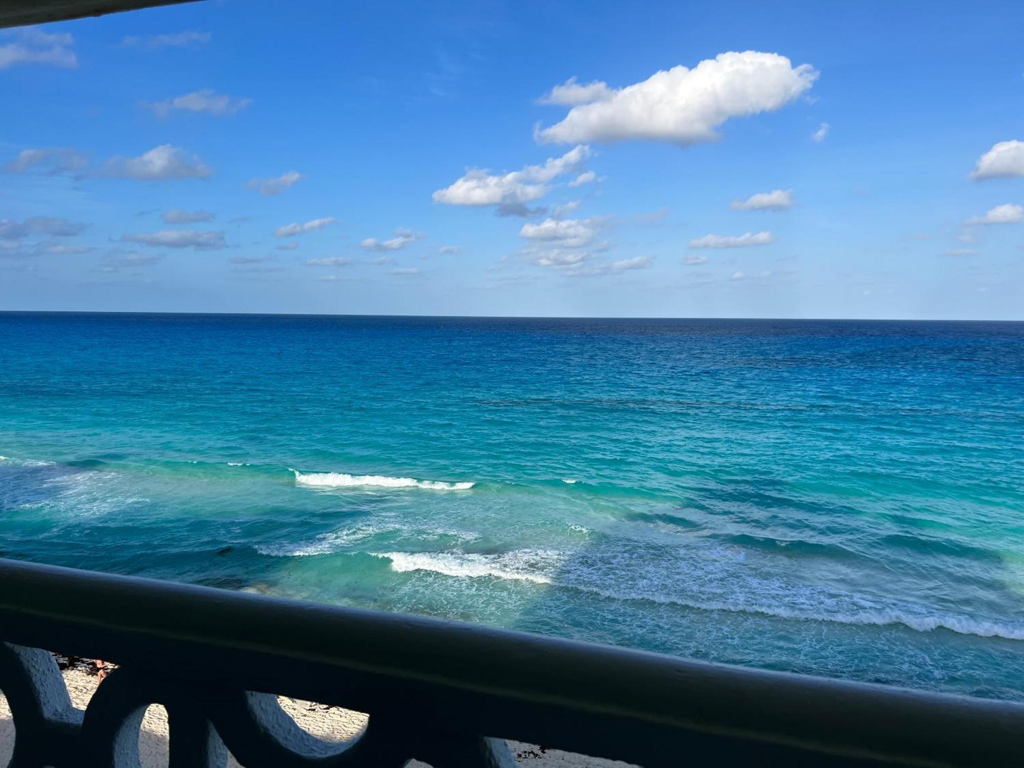Ova Apartments Cancun Bagian luar foto