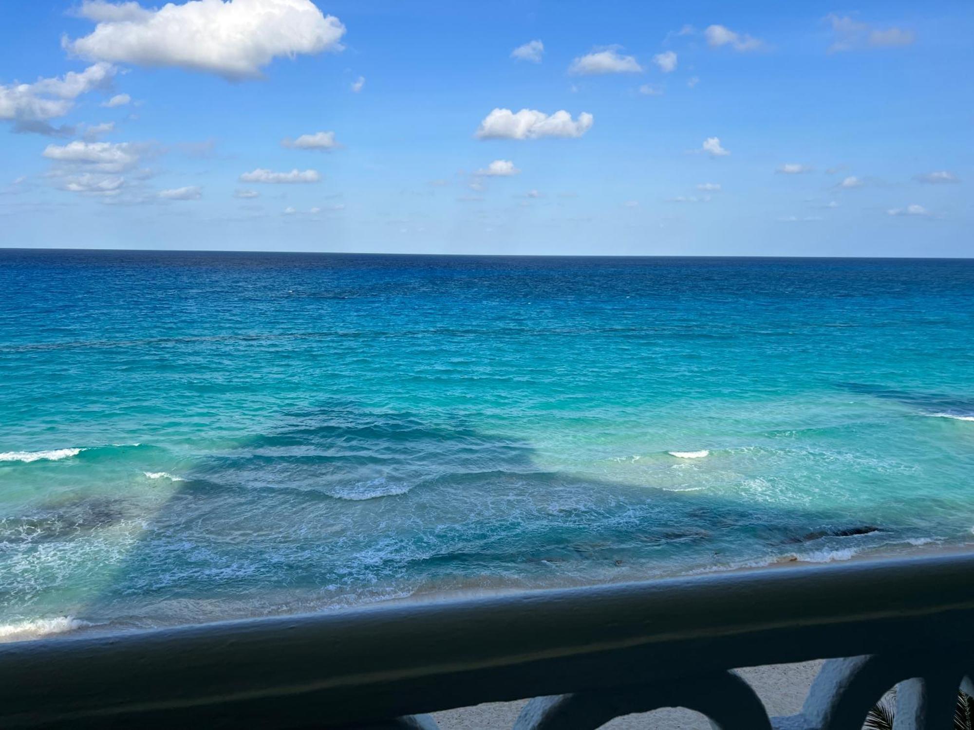 Ova Apartments Cancun Bagian luar foto