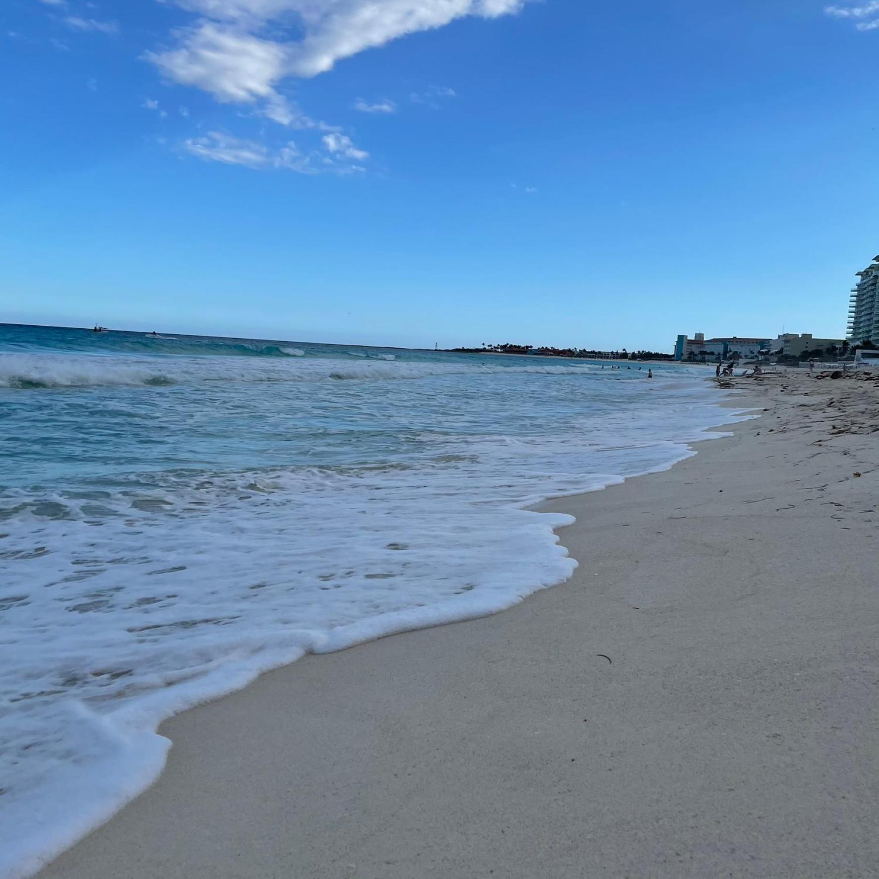 Ova Apartments Cancun Bagian luar foto