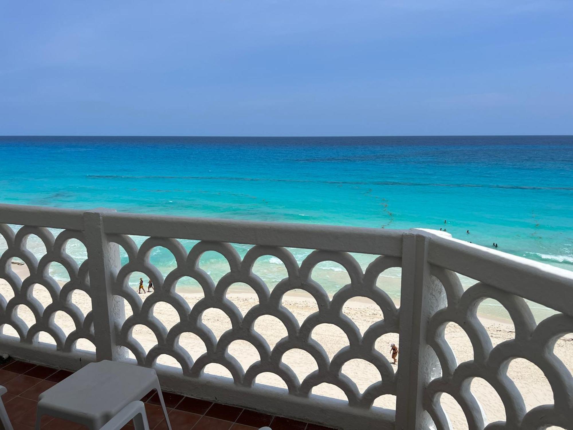 Ova Apartments Cancun Bagian luar foto